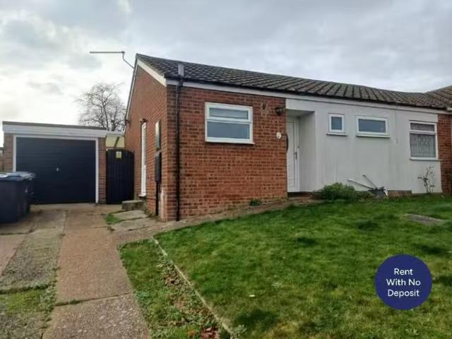 2 bedroom bungalow for rent in Hawe Farm Way, Herne Bay, Kent.