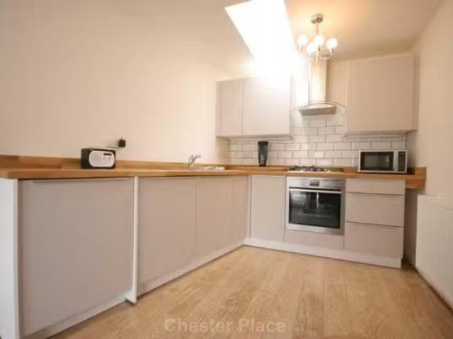 2 bedroom bungalow for rent in Mollington, Chester, CH1
