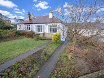 2 bedroom bungalow for rent in Moorlea Drive, Baildon, Shipley.