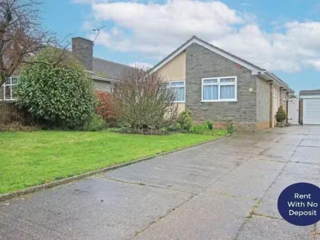 2 bedroom bungalow for rent in Sea View Road, Cliffsend, Ramsg.