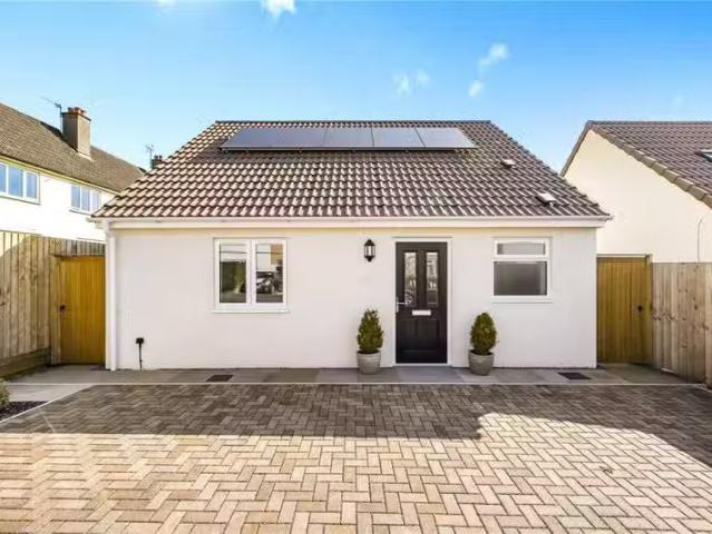 2 bedroom bungalow for rent in Park Hayes, Leigh upon Mendip.