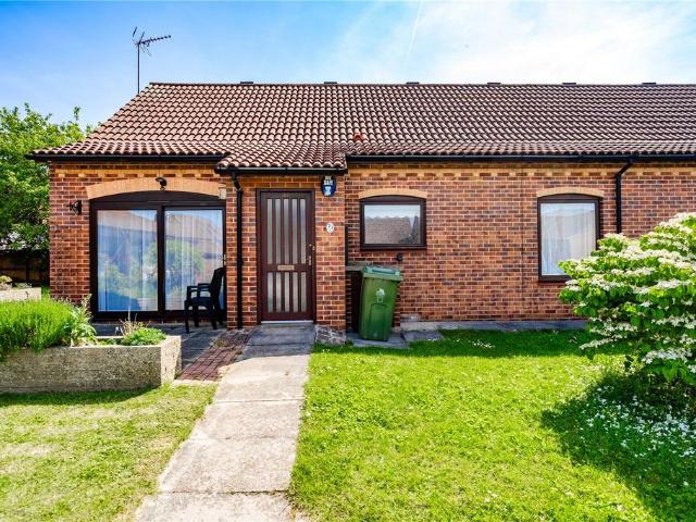 2 bedroom bungalow for sale