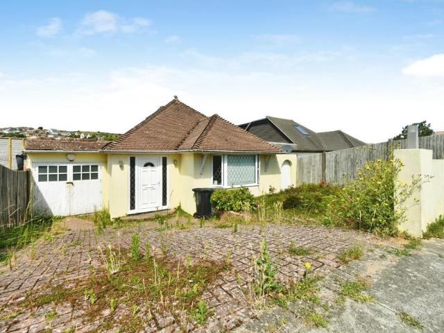 2 bedroom bungalow for sale
