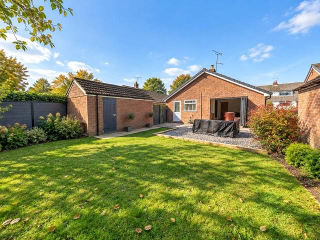 2 bedroom bungalow for sale