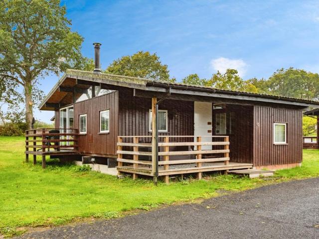 2 bedroom bungalow for sale
