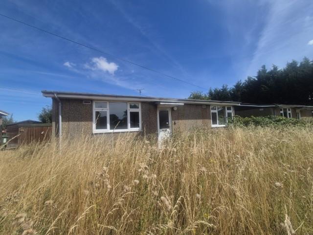 2 bedroom bungalow for sale
