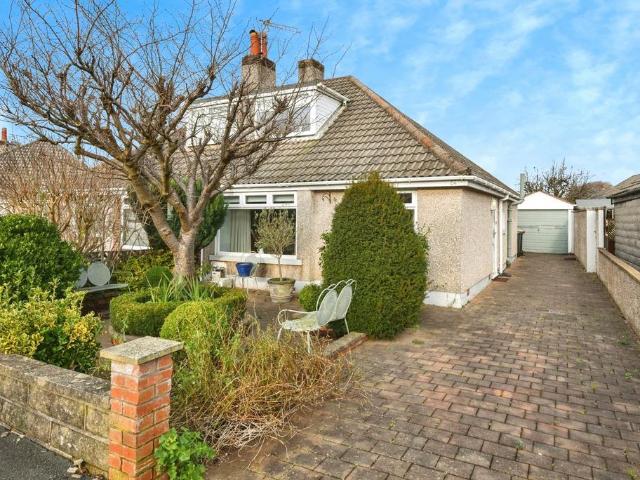2 bedroom bungalow for sale