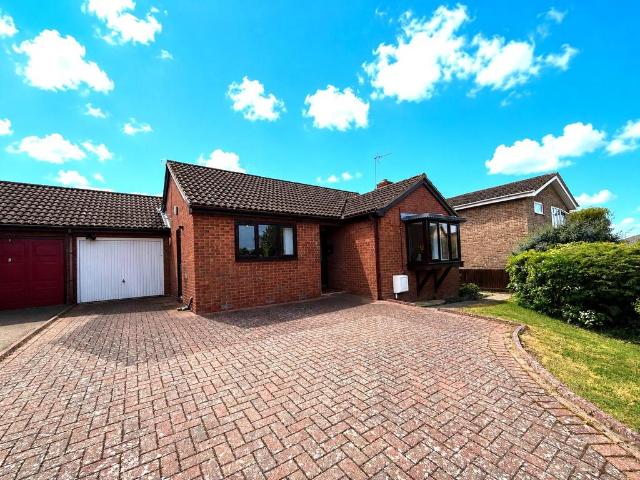 2 bedroom bungalow for sale