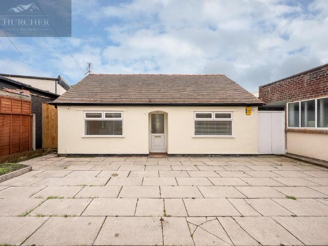 2 bedroom detached bungalow for sale