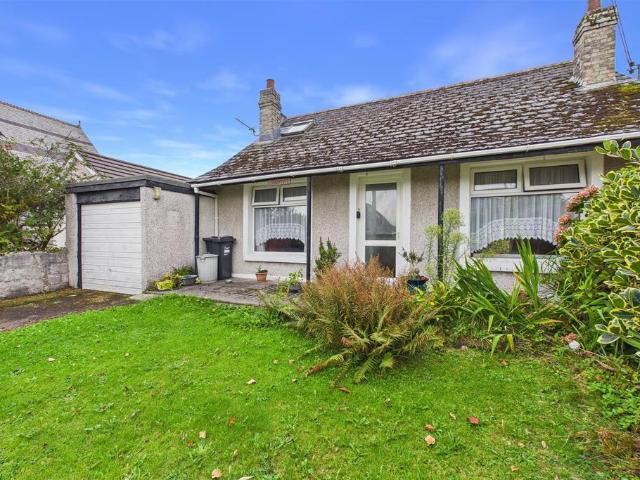 2 bedroom bungalow for sale