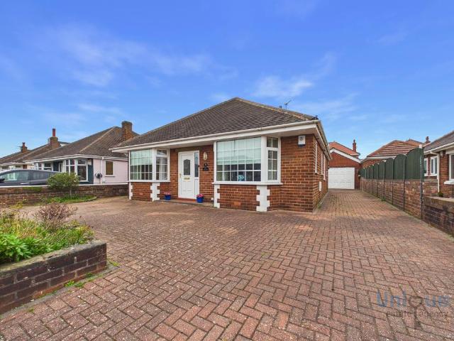 2 bedroom bungalow for sale