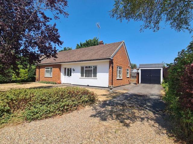 2 bedroom bungalow for sale