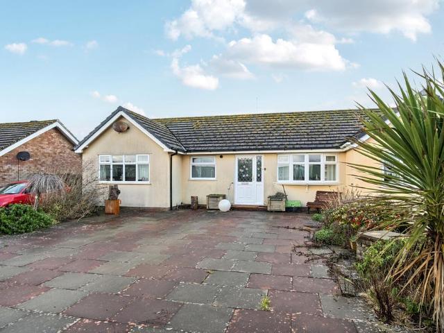 2 bedroom bungalow for sale