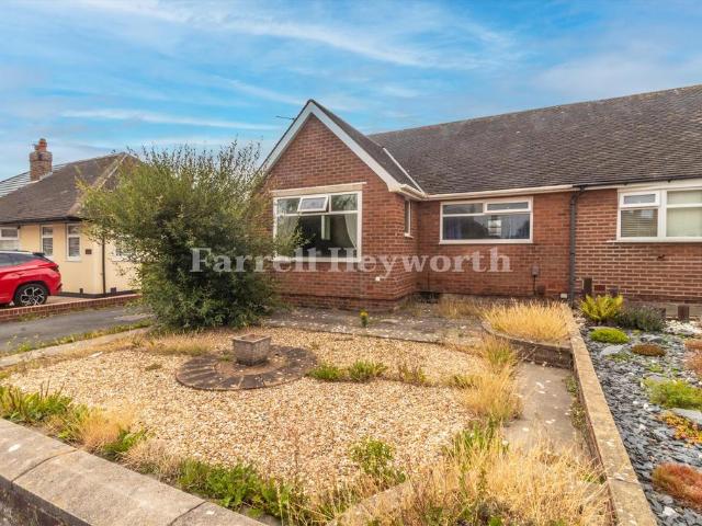 2 bedroom bungalow for sale