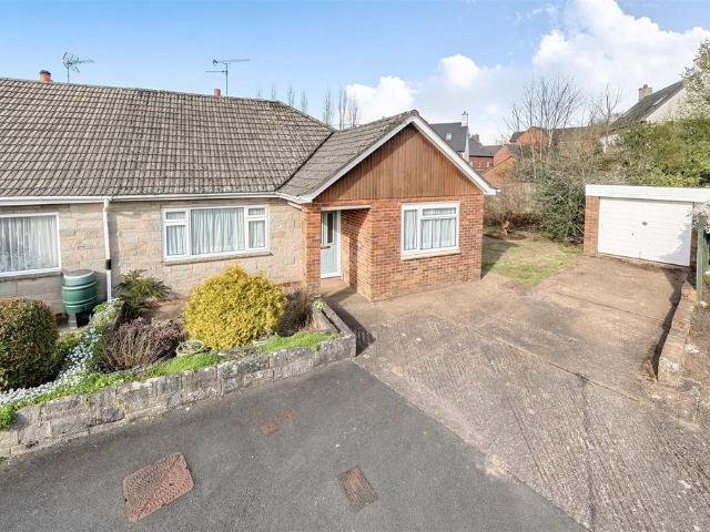 2 bedroom bungalow for sale