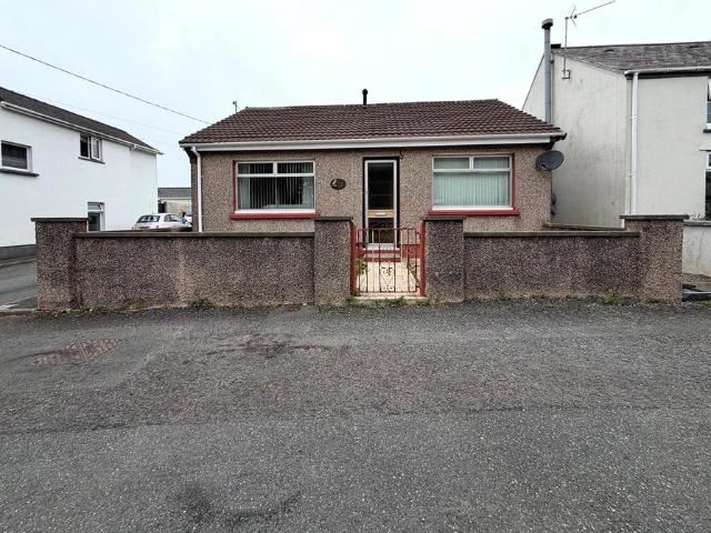 2 bedroom bungalow for sale