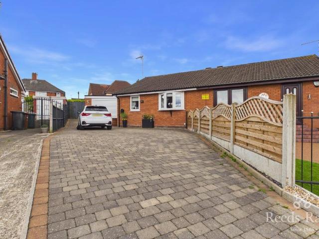 2 bedroom bungalow for sale