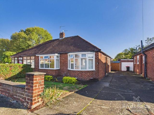 2 bedroom bungalow for sale