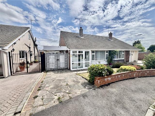 2 bedroom bungalow for sale