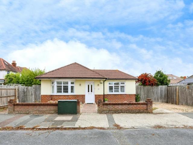 2 bedroom bungalow for sale