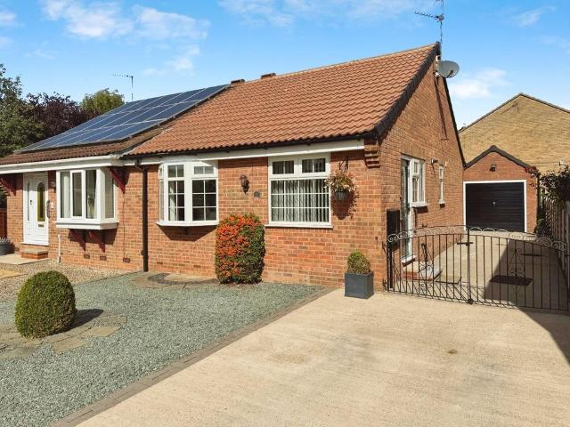 2 bedroom bungalow for sale