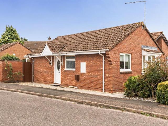 2 bedroom bungalow for sale