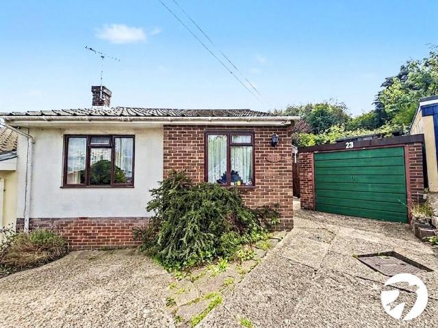 2 bedroom bungalow for sale