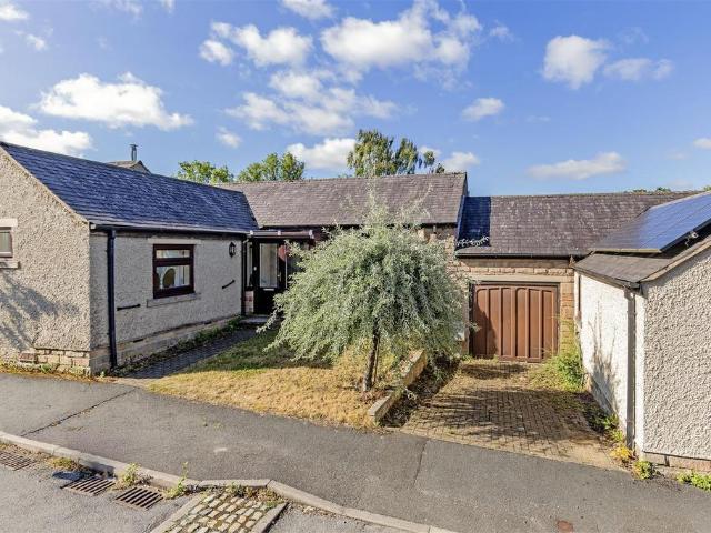 2 bedroom bungalow for sale