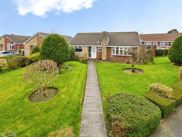 2 bedroom bungalow for sale