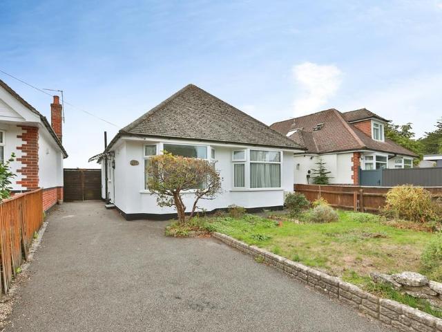 2 bedroom bungalow for sale