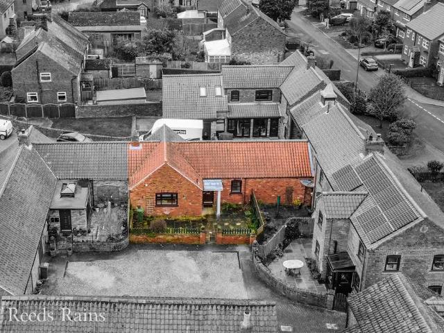 2 bedroom bungalow for sale