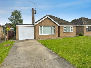 2 bedroom bungalow for sale