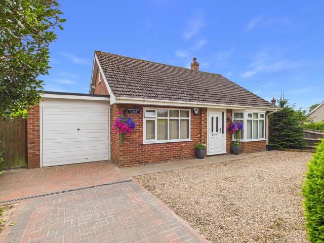 2 bedroom bungalow for sale