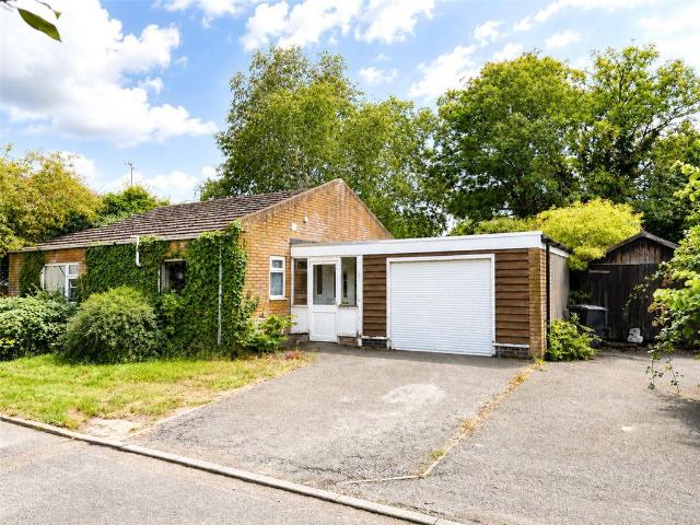 2 bedroom bungalow for sale