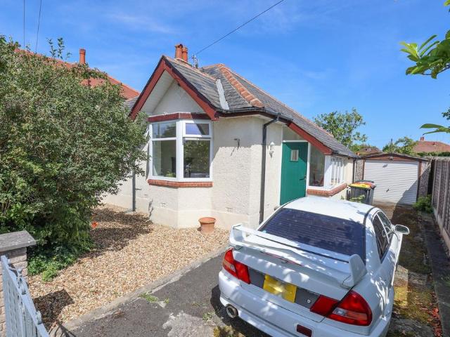 2 bedroom bungalow for sale