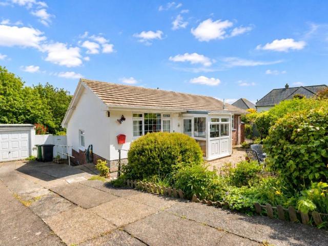 3 bedroom bungalow for sale