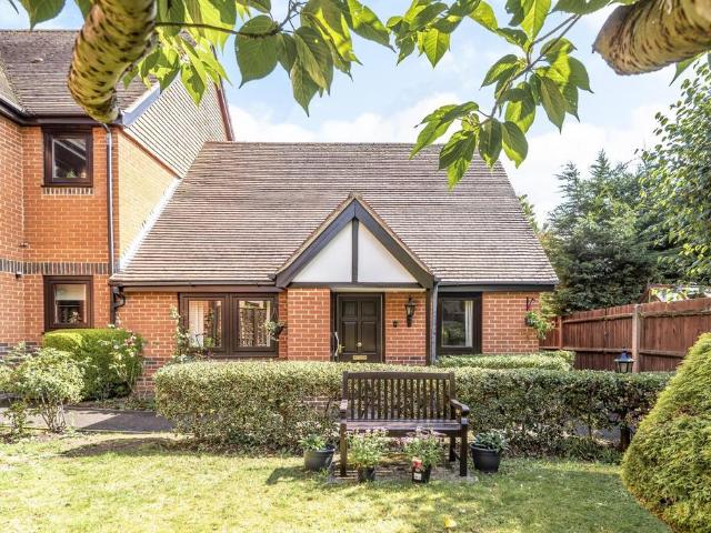2 bedroom bungalow for sale