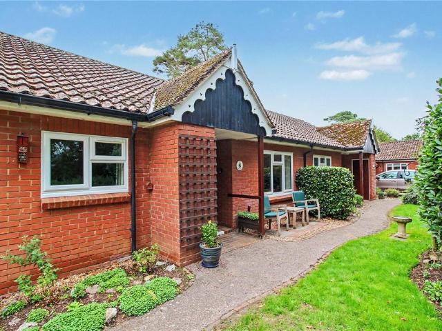 2 bedroom bungalow for sale