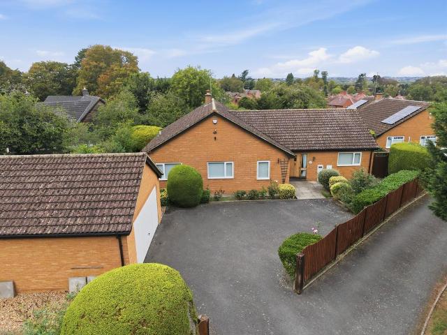 4 bedroom bungalow for sale