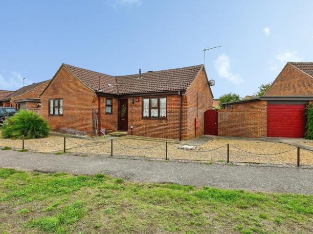 2 bedroom bungalow for sale