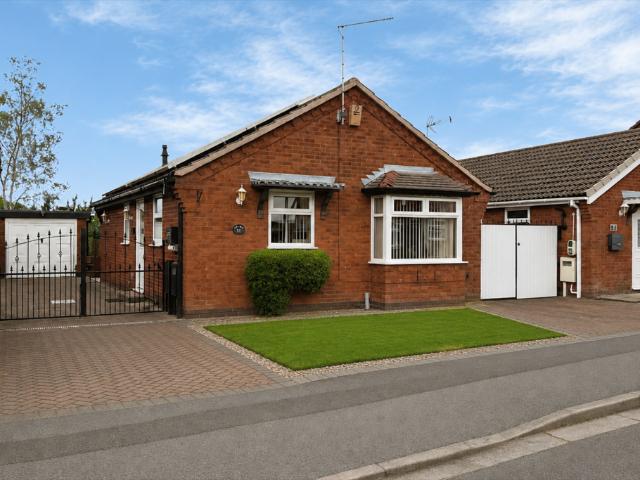 2 bedroom bungalow for sale