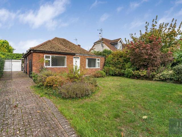 2 bedroom bungalow for sale
