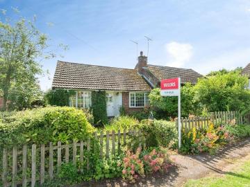2 bedroom bungalow for sale