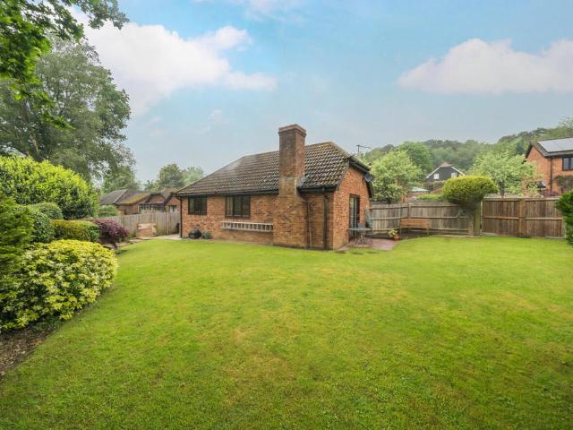 2 bedroom bungalow for sale
