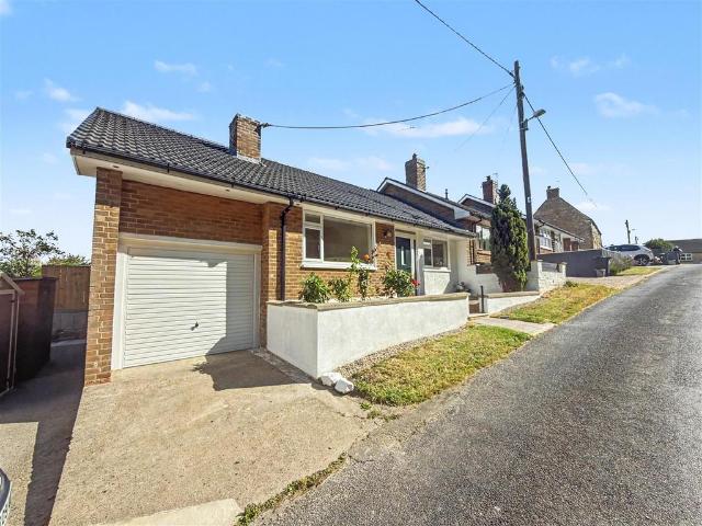 2 bedroom bungalow for sale