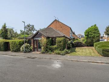 2 bedroom bungalow for sale