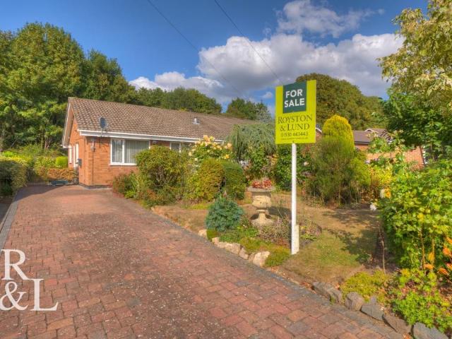 2 bedroom bungalow for sale