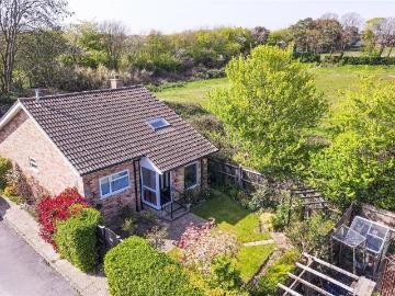 2 bedroom bungalow for sale