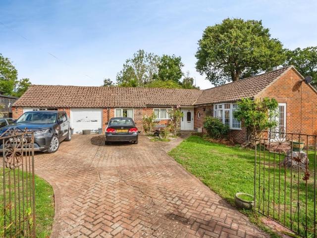2 bedroom bungalow for sale