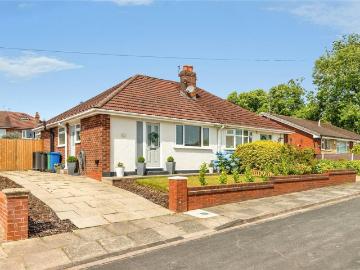 2 bedroom bungalow for sale
